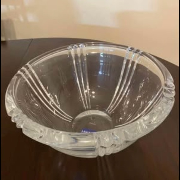 New in box Mikasa Boulevard Crystal Bowl - 10.25\